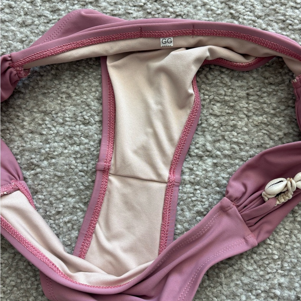 Shell Bikini - image 3